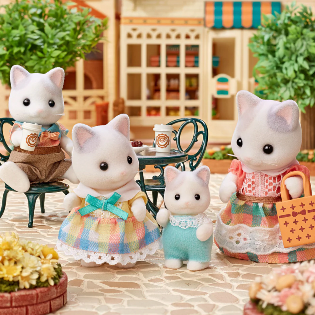 Latte Cat Family