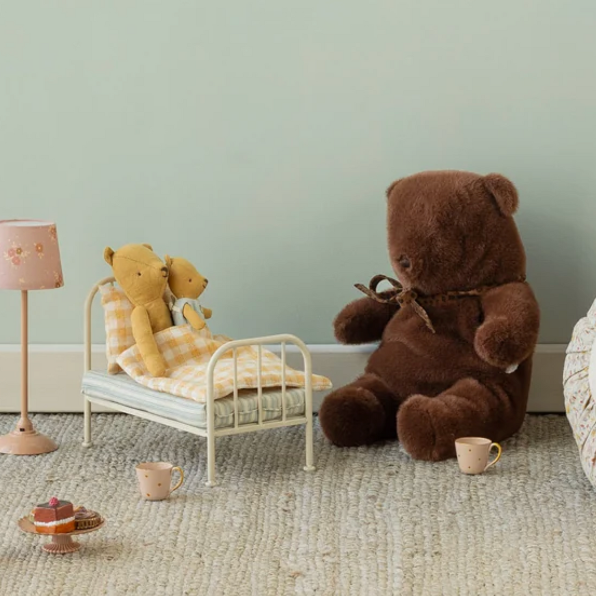 Teddy bear plush, Medium - Dark chocolate